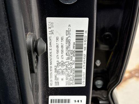 Used 2022 Toyota Tacoma TRD Sport w/ Technology Package AWD/4WD image 12