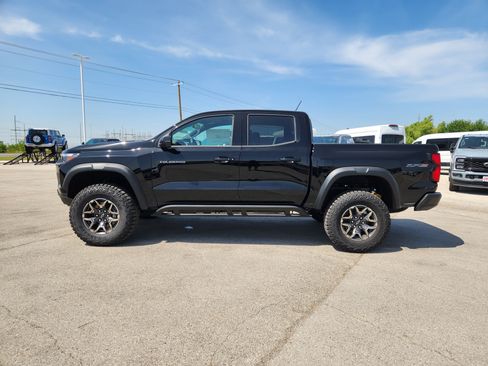 New 2026 Chevrolet Colorado ZR2 w/ Technology Package AWD/4WD image 3
