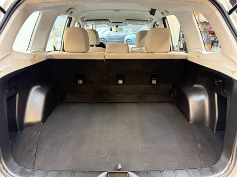 Used 2017 Subaru Forester 2.5i w/ Alloy Wheel Package image 19