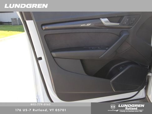Used 2022 Audi SQ5 Premium w/ Convenience Package AWD/4WD image 24