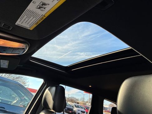 Used 2020 Jeep Grand Cherokee Altitude image 22