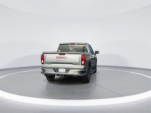 Used 2024 GMC Sierra 1500 SLE image 7