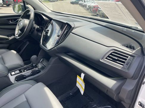 Certified 2025 Subaru Ascent Onyx Edition AWD/4WD image 37