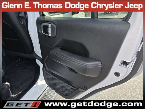 Used 2023 Jeep Wrangler Sahara w/ Safety Group image 32