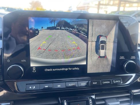 Certified 2024 Nissan Pathfinder Platinum w/ Cargo Package AWD/4WD image 54