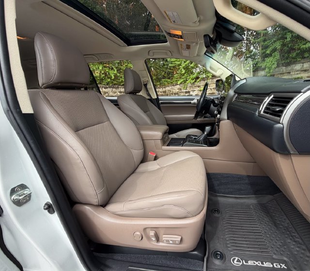 Certified 2023 Lexus GX 460 Premium w/ Accessory Package AWD/4WD image 20