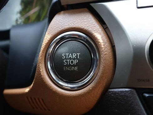 Used 2017 Lexus ES 350 w/ Luxury Package FWD image 46