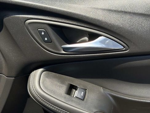 Used 2023 Buick Encore GX Preferred FWD image 18