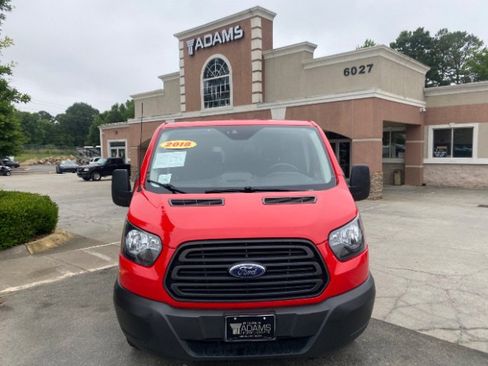 Used 2018 Ford Transit 150 XL image 6