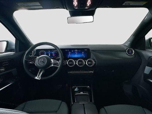 Used 2026 Mercedes-Benz GLA 250 4MATIC image 29