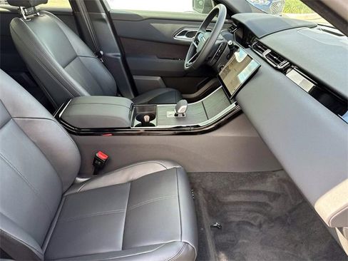 New 2025 Land Rover Range Rover Velar Dynamic SE image 7