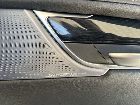 Used 2025 Cadillac XT5 Premium Luxury image 36