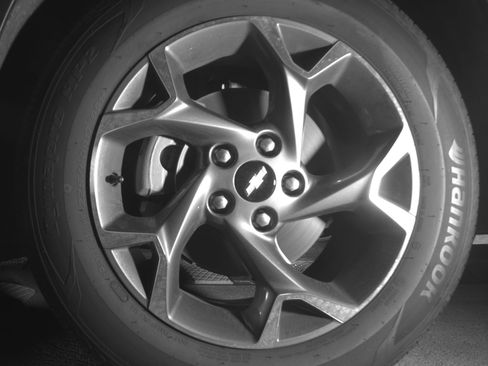 Used 2025 Chevrolet Trax LT FWD image 12