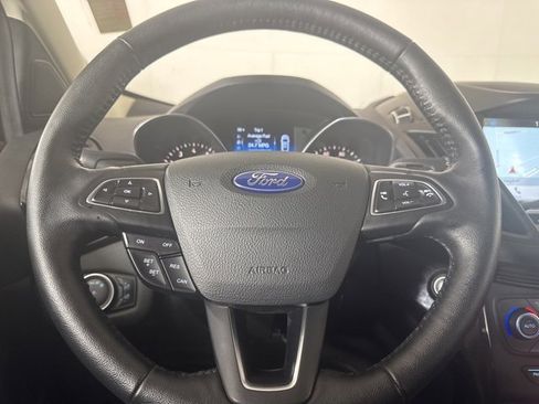 Certified 2019 Ford Escape Titanium w/ U9j03 - Titanium Tow Package image 18