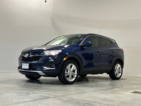 Used 2022 Buick Encore GX Preferred image 2