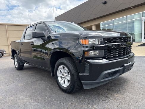 Used 2021 Chevrolet Silverado 1500 Custom image 3