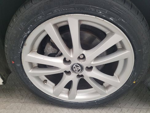 Used 2019 Toyota Camry XSE FWD image 31