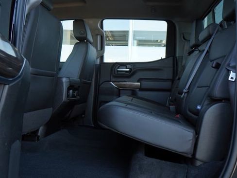 Used 2020 Chevrolet Silverado 1500 LT Trail Boss w/ Midnight Edition image 32