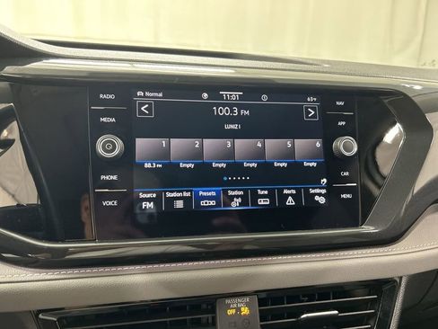 Certified 2022 Volkswagen Taos SEL AWD/4WD image 14