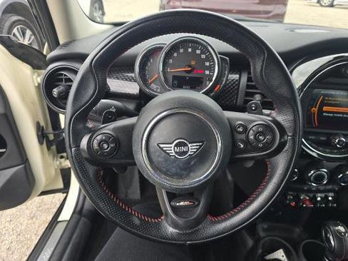 Used 2019 MINI Cooper S FWD image 5