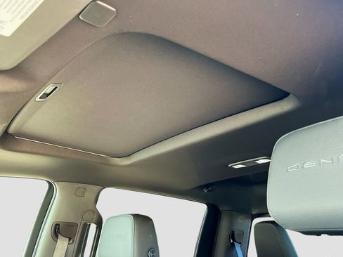 Used 2021 GMC Sierra 1500 Denali w/ Denali Ultimate Package image 23