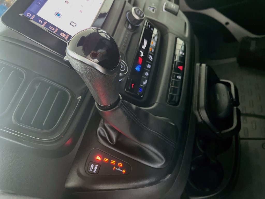 Used 2025 RAM ProMaster 2500 w/ Convenience Group FWD image 16