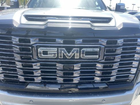 New 2026 GMC Sierra 2500 Denali Ultimate AWD/4WD image 31