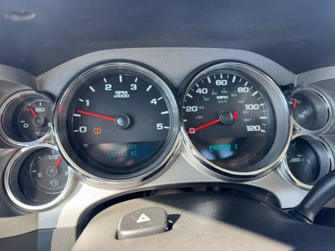 Used 2011 Chevrolet Silverado 2500 W/T AWD/4WD image 14