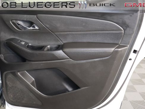 Certified 2023 Chevrolet Traverse LT image 16