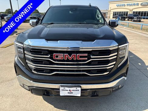 Used 2023 GMC Sierra 1500 SLT AWD/4WD image 2