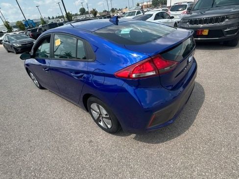 Used 2022 Hyundai Ioniq Blue FWD image 9