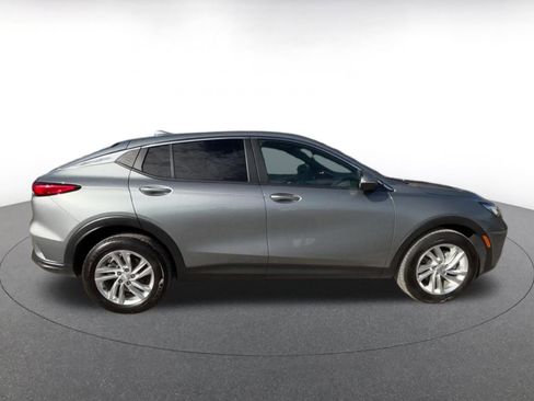 Used 2025 Buick Envista Preferred image 17