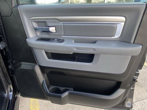 Used 2019 RAM 1500 Classic SLT RWD image 19