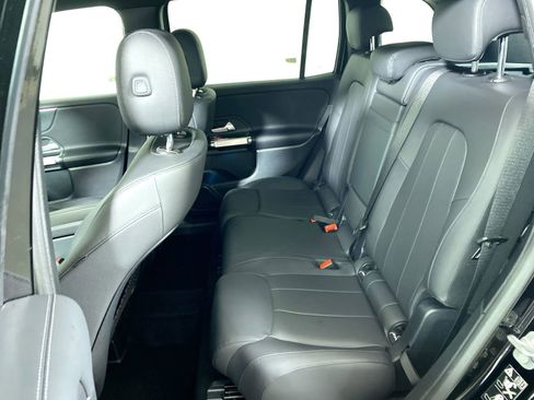 Used 2025 Mercedes-Benz GLB 250 GLB 250 image 20