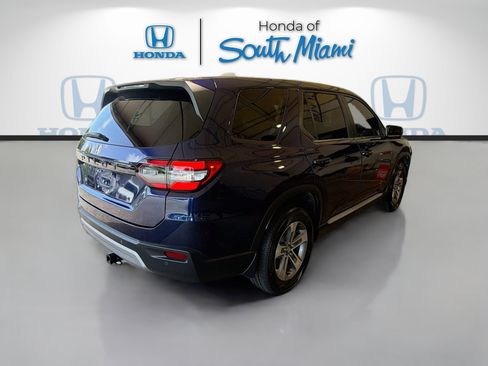 Used 2024 Honda Pilot EX-L image 7