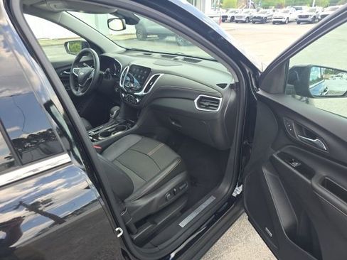 Used 2023 Chevrolet Equinox Premier image 39