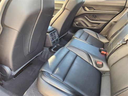 Used 2021 Porsche Taycan 4S image 28