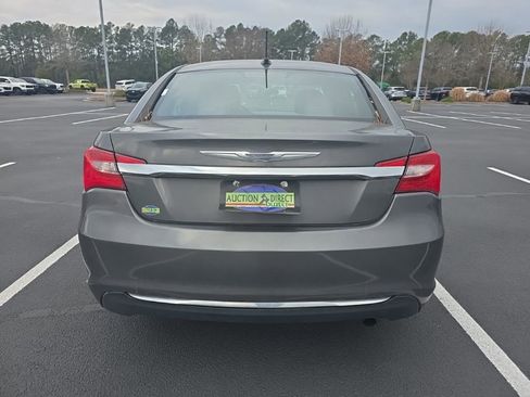 Used 2013 Chrysler 200 Touring image 6