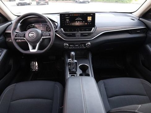 Certified 2025 Nissan Altima 2.5 SV w/ SV Premium Package AWD/4WD image 22