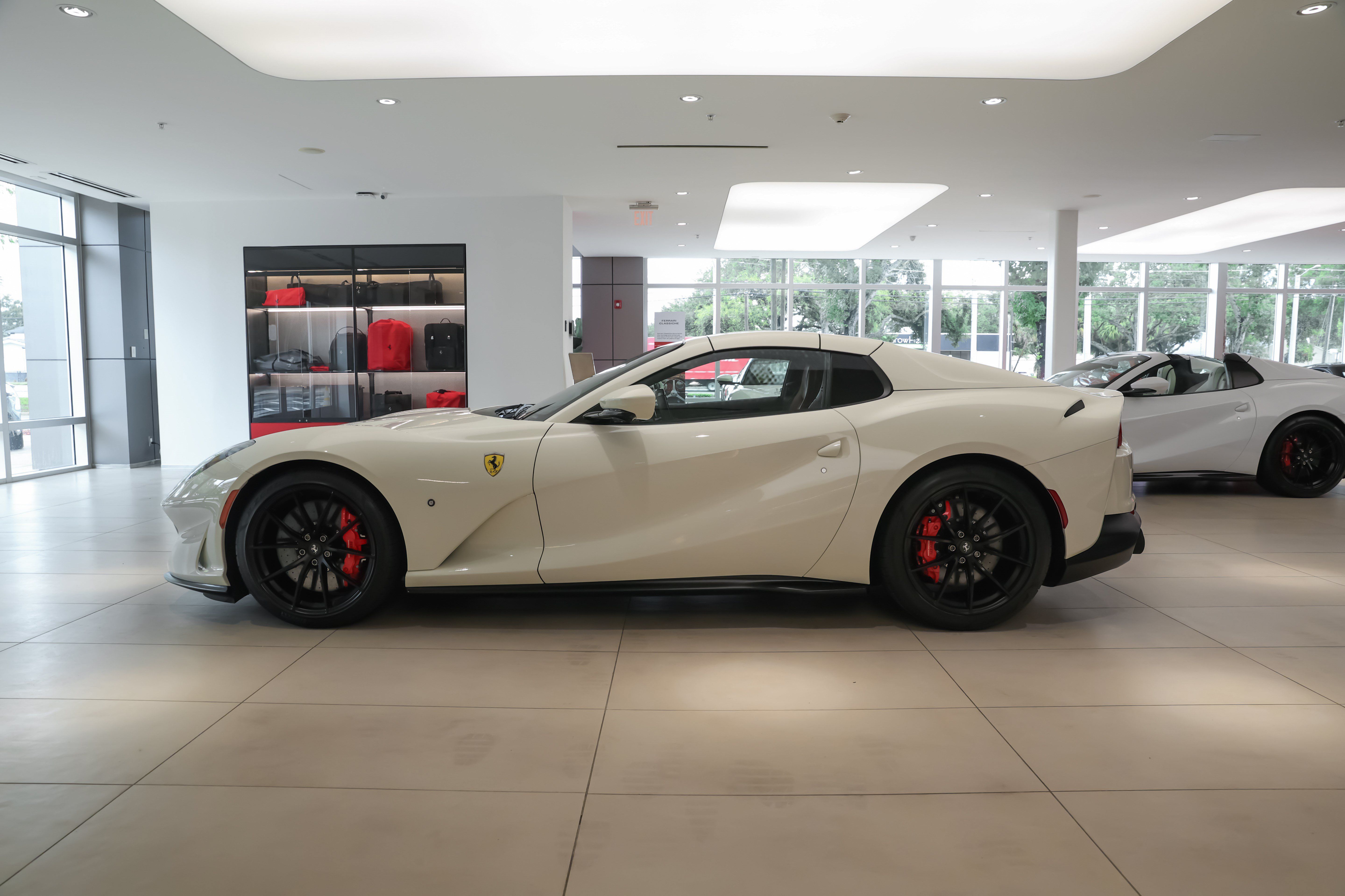 Used 2021 Ferrari 812 GTS RWD image 42