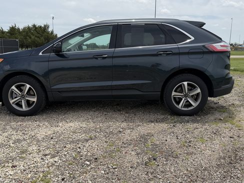 Used 2024 Ford Edge SEL w/ Convenience Package AWD/4WD image 12