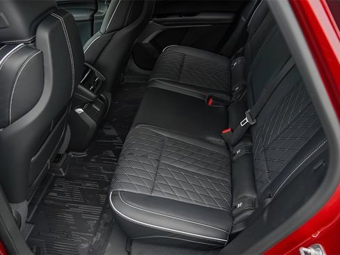 New 2026 Cadillac Lyriq V w/ Exterior Carbon Fiber Package image 25