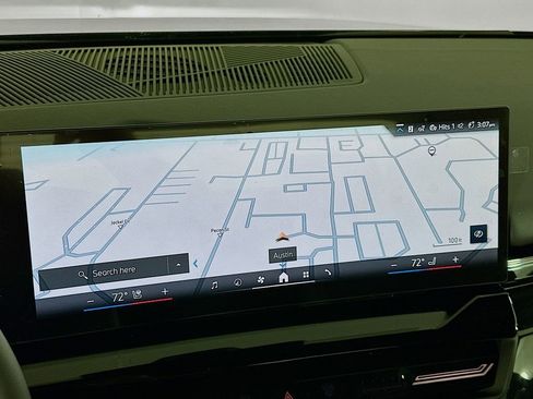 Used 2025 BMW 530i image 12