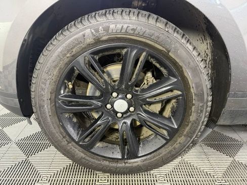 Certified 2019 Land Rover Range Rover Velar S AWD/4WD image 6