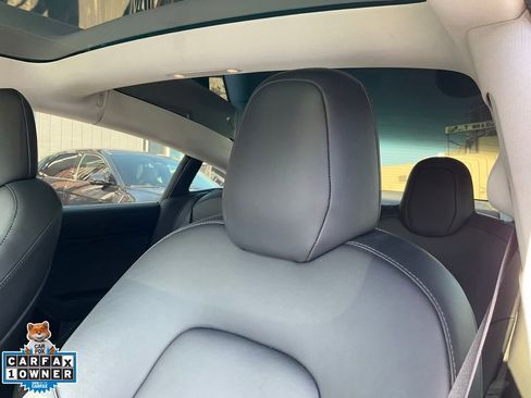 Used 2018 Tesla Model 3 Long Range image 17
