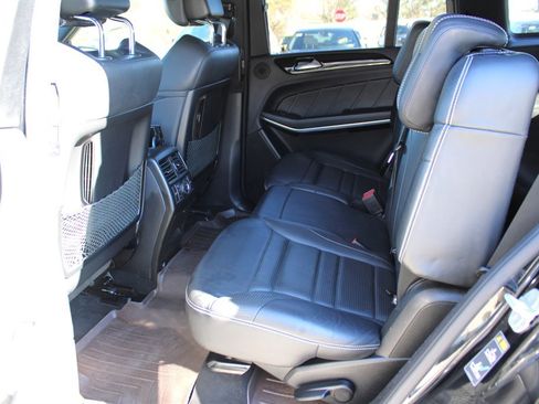 Used 2015 Mercedes-Benz GL 63 AMG 4MATIC image 24