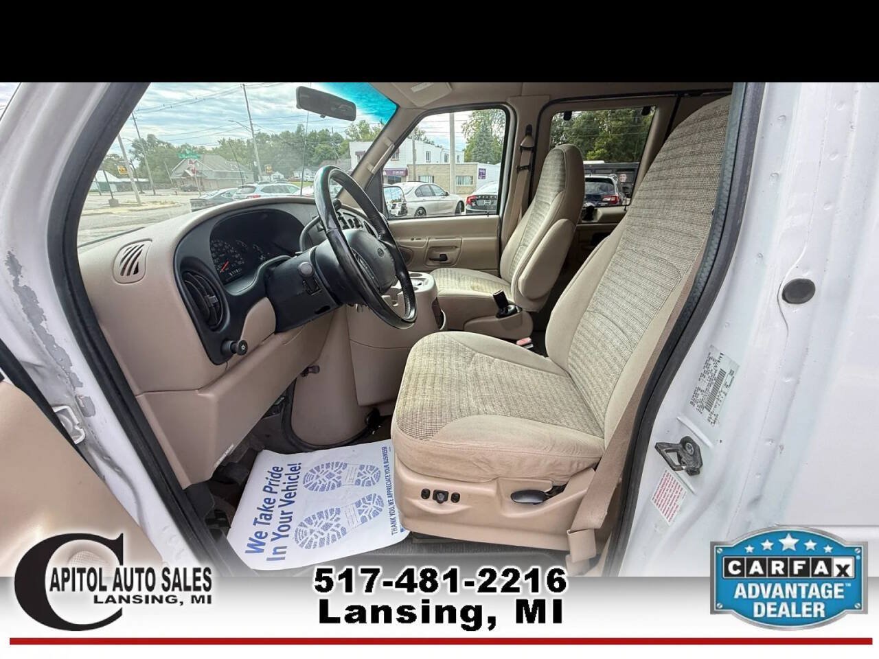 Used 2001 Ford E-150 and Econoline 150 Wagon RWD image 13