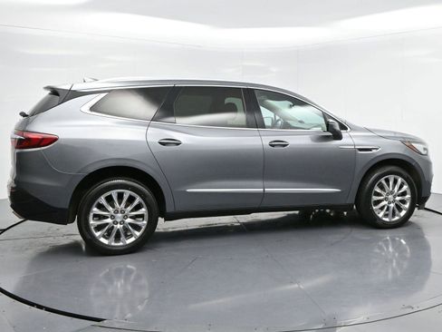 Used 2021 Buick Enclave Essence w/ Sound and Sites Package image 8
