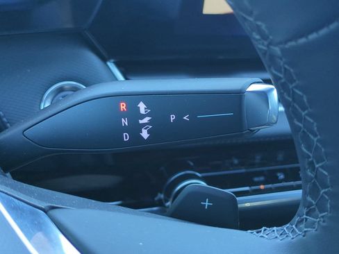 Used 2026 Chevrolet Equinox LT FWD image 16