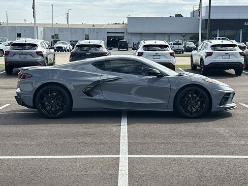 Used 2024 Chevrolet Corvette Stingray Preferred Cpe w/ Battery Protection Package RWD image 5